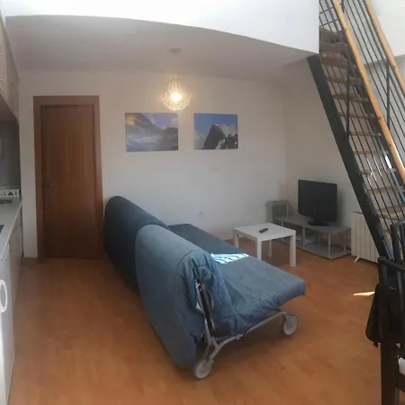 Duplex Gran Terraza,wi-fi Serraneu شقة *