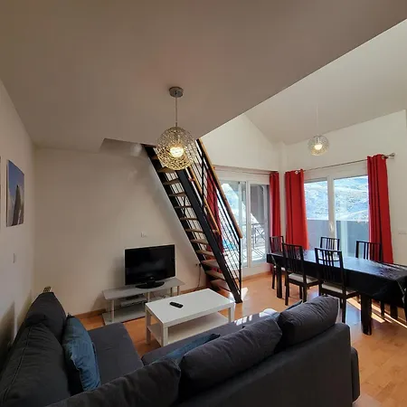 公寓 Duplex Gran Terraza,wi-fi Serraneu 塞拉内华达